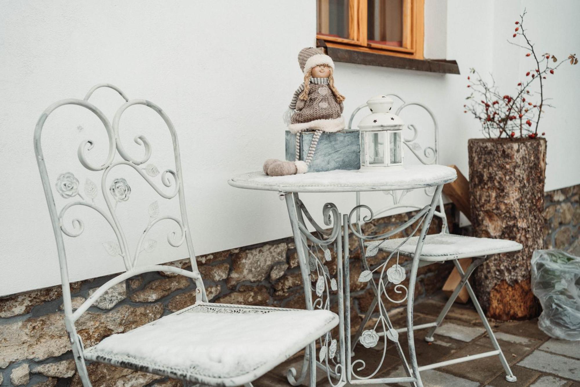 Cakyho Kuria - Mezonetovy Apartman S Krbom A Saunami Smizany Bagian luar foto